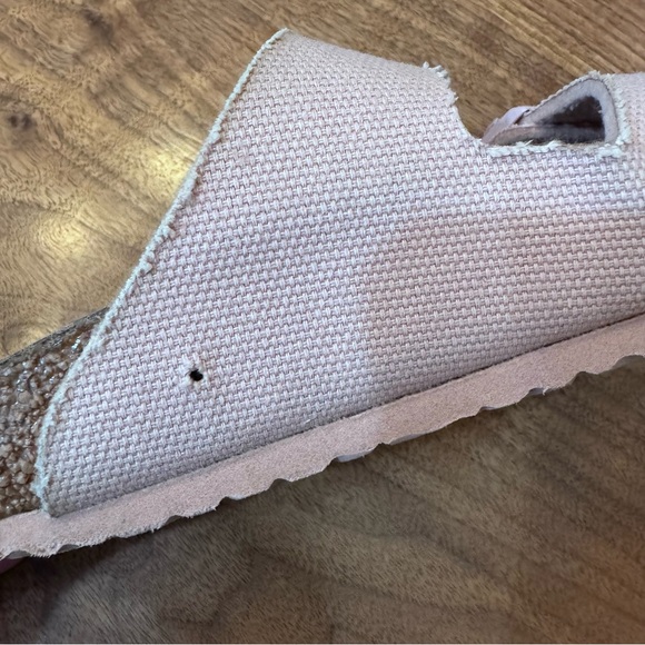 Birkenstock Arizona Vegan Soft Pink Canvas Kid Sandals. Size 31 (Kid’s 13-13.5) - Picture 10 of 16